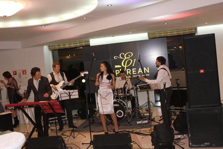 Группа "DELUXE"