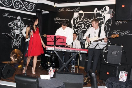 Группа "DELUXE"