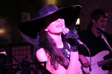 Кавер - группа DELUXE. Концерт в Стамбуле.